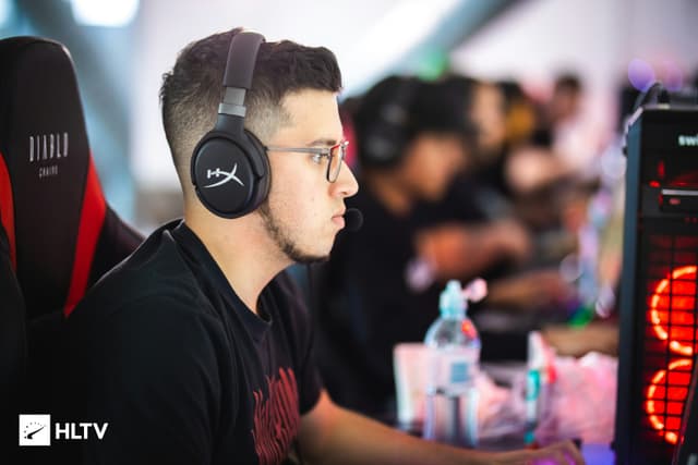 Trophy ceremony, player holding championship trophy